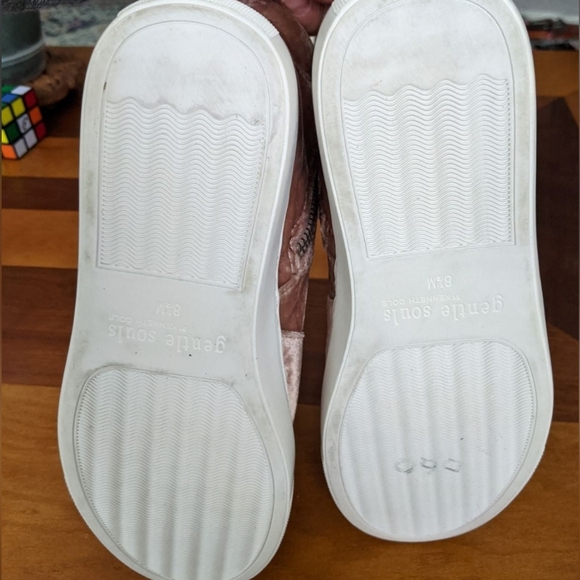 Pink velvet hightops 8 - Picture 3 of 4